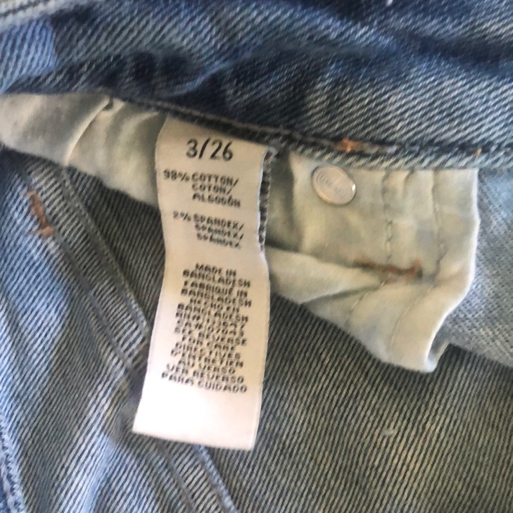 Blue skinny jeans